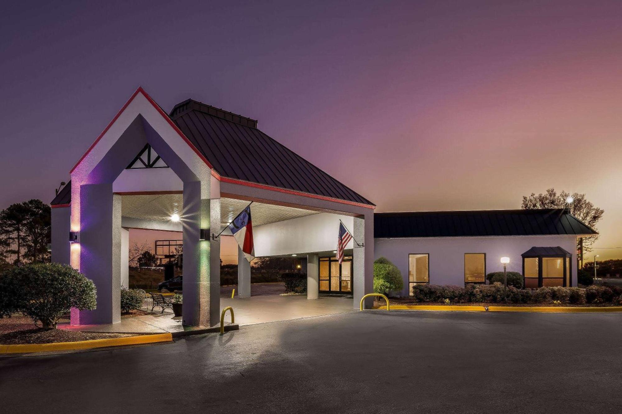 Super 8 By Wyndham Garysburg/Roanoke Rapids Hotell Eksteriør bilde